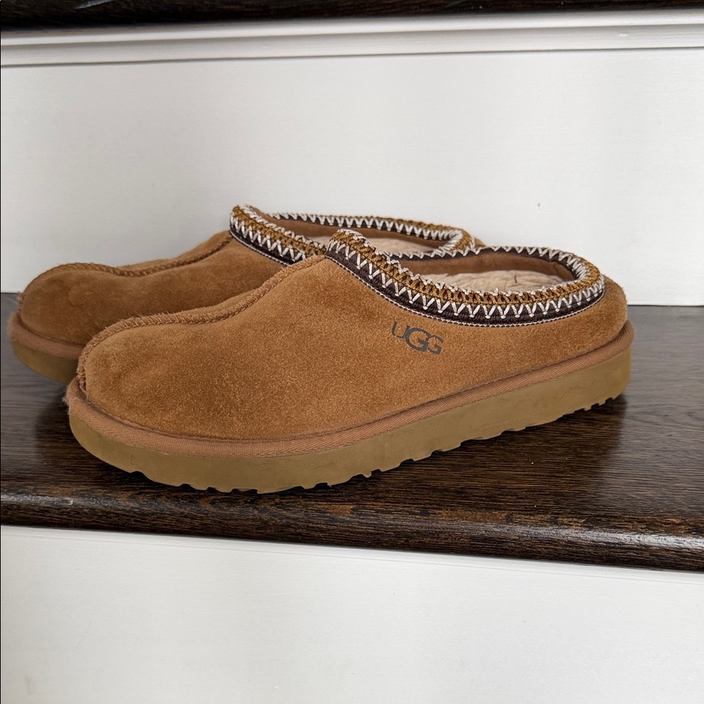 UGG chestnut Tasmans - image 1